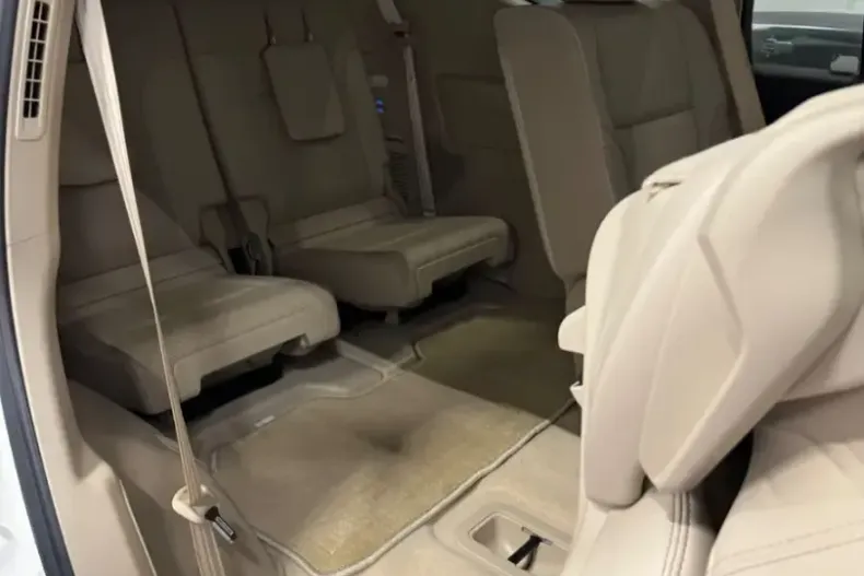 Toyota Land Cruiser din 2022 cu 38.150 km - oferta TOY108946 - foto 39