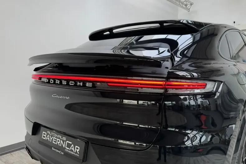 Porsche Cayenne din 2025 cu 50 km - oferta POR108953 - foto 4