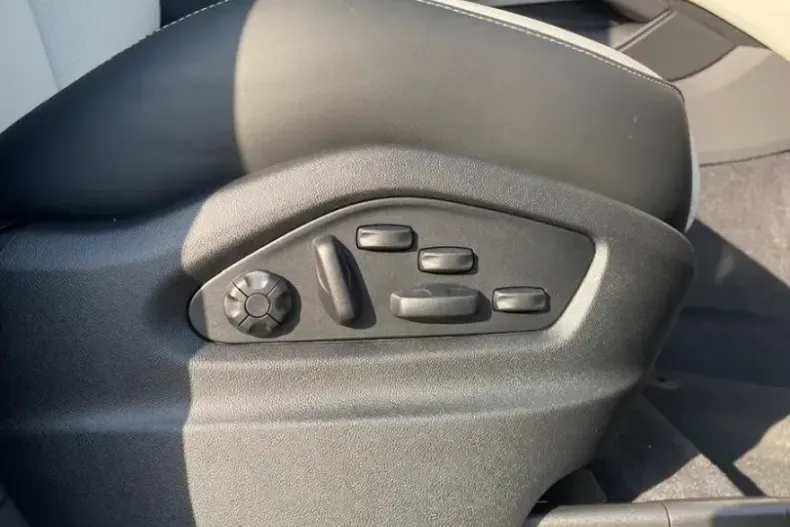 Porsche Cayenne din 2025 cu 20 km - oferta POR108955 - foto 13