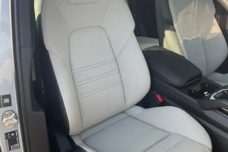 Porsche Cayenne din 2025 cu 20 km - oferta POR108955 - foto 17