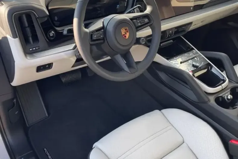 Porsche Cayenne din 2025 cu 20 km - oferta POR108955 - foto 19