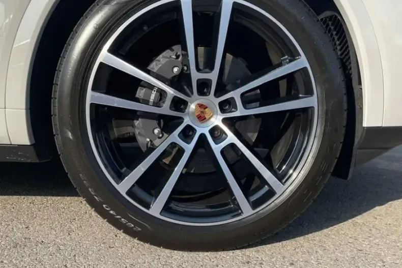 Porsche Cayenne din 2025 cu 20 km - oferta POR108955 - foto 31