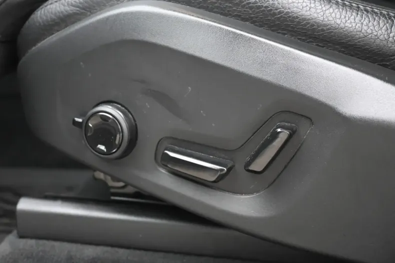 Volvo XC90 din 2021 cu 32.126 km - oferta VOL108963 - foto 19