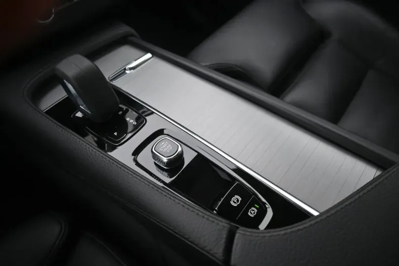 Volvo XC90 din 2021 cu 32.126 km - oferta VOL108963 - foto 25