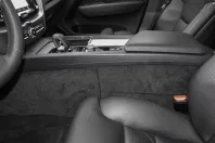 Volvo XC60 din 2023 cu 29.432 km - oferta VOL108964 - foto 11