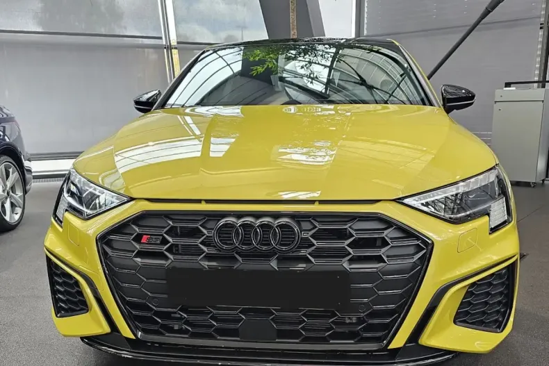 Audi S3 din 2023 cu 12.000 km - oferta AUD108980 - foto 2