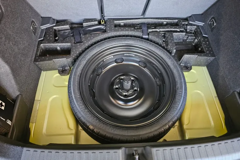 Audi S3 din 2023 cu 12.000 km - oferta AUD108980 - foto 16