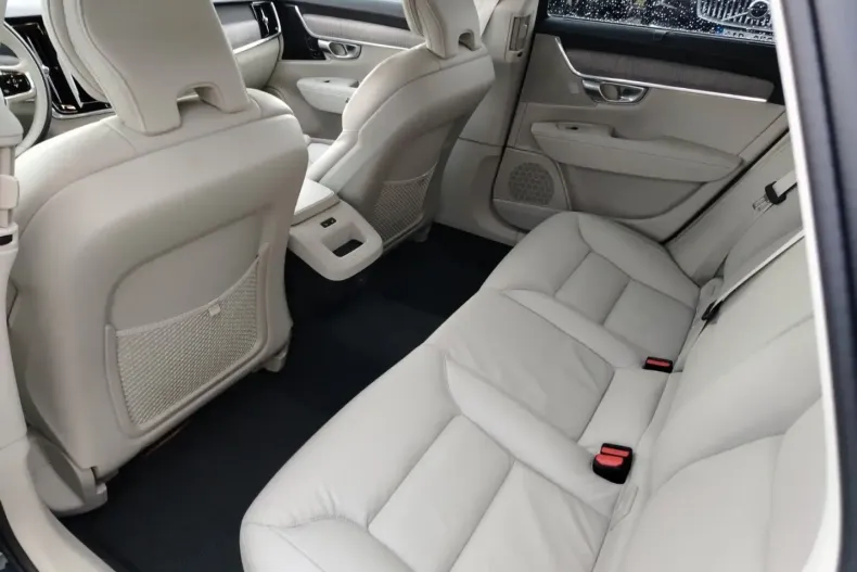 Volvo V90 Cross Country din 2023 cu 15.200 km - oferta VOL108981 - foto 7