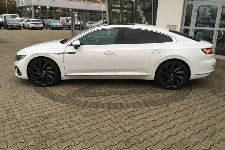 Volkswagen Arteon din 2022 cu 29.121 km - oferta VOL108983 - foto 2