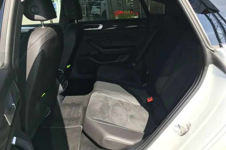 Volkswagen Arteon din 2022 cu 29.121 km - oferta VOL108983 - foto 13