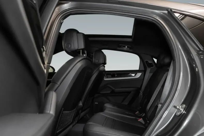 Porsche Cayenne din 2023 cu 19.100 km - oferta POR108986 - foto 9