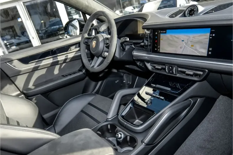Porsche Cayenne din 2024 cu 7.000 km - oferta POR108994 - foto 10