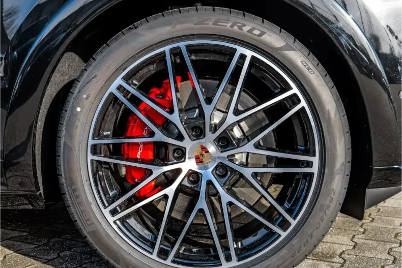 Porsche Cayenne din 2024 cu 7.000 km - oferta POR108994 - foto 12