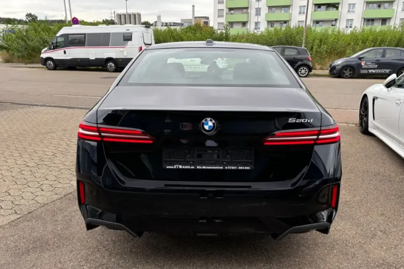 BMW 520 din 2023 cu 17.000 km - oferta BMW108996 - foto 6