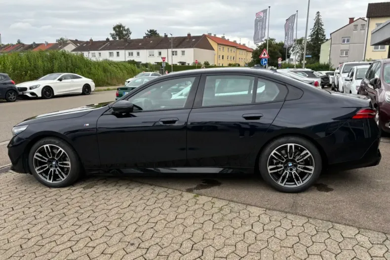 BMW 520 din 2023 cu 17.000 km - oferta BMW108996 - foto 8