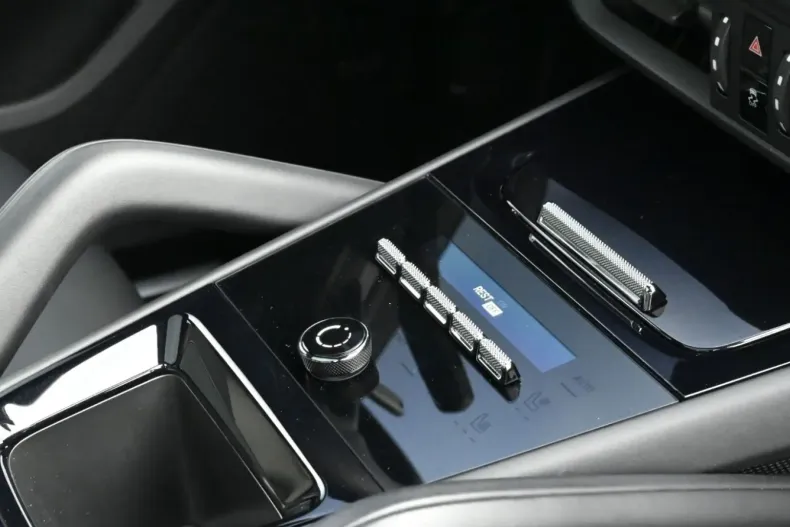 Porsche Cayenne din 2023 cu 19.100 km - oferta POR108997 - foto 12