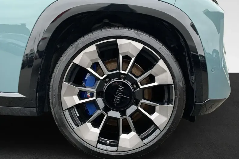 BMW XM din 2023 cu 17.850 km - oferta BMW108998 - foto 4