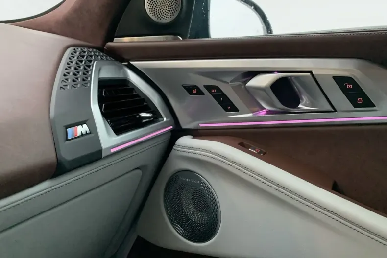 BMW XM din 2023 cu 17.850 km - oferta BMW108998 - foto 15