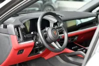 Porsche Cayenne din 2023 cu 28.700 km - oferta POR109000 - foto 6