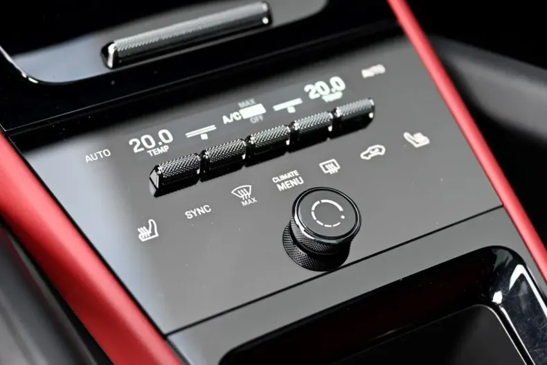 Porsche Cayenne din 2023 cu 28.700 km - oferta POR109000 - foto 12