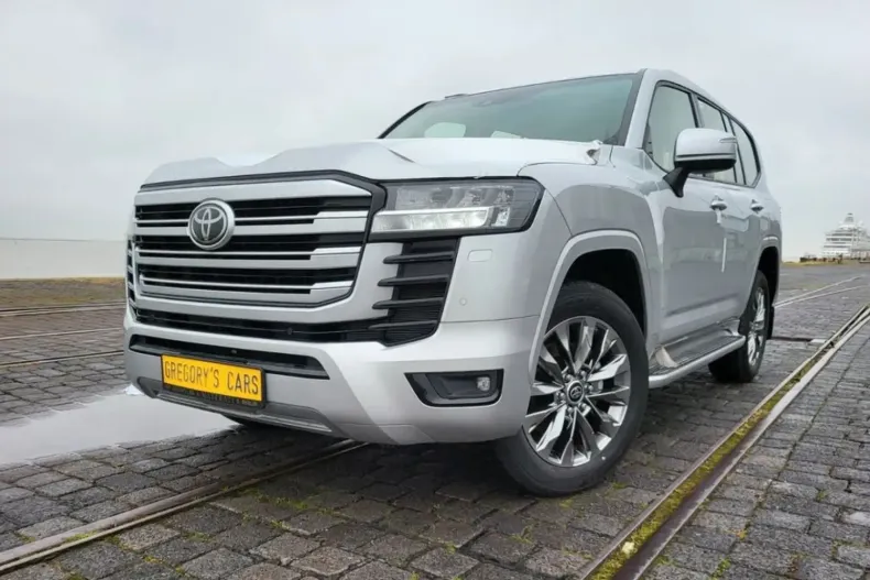 Toyota Land Cruiser din 2025 cu 7 km - oferta TOY109001 - foto 1