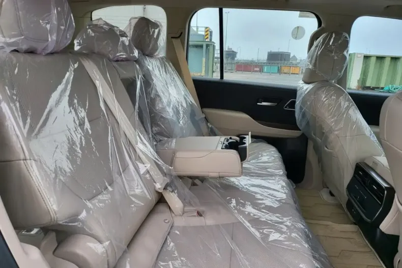 Toyota Land Cruiser din 2025 cu 7 km - oferta TOY109001 - foto 6