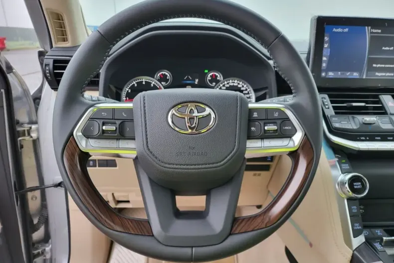 Toyota Land Cruiser din 2025 cu 7 km - oferta TOY109001 - foto 10