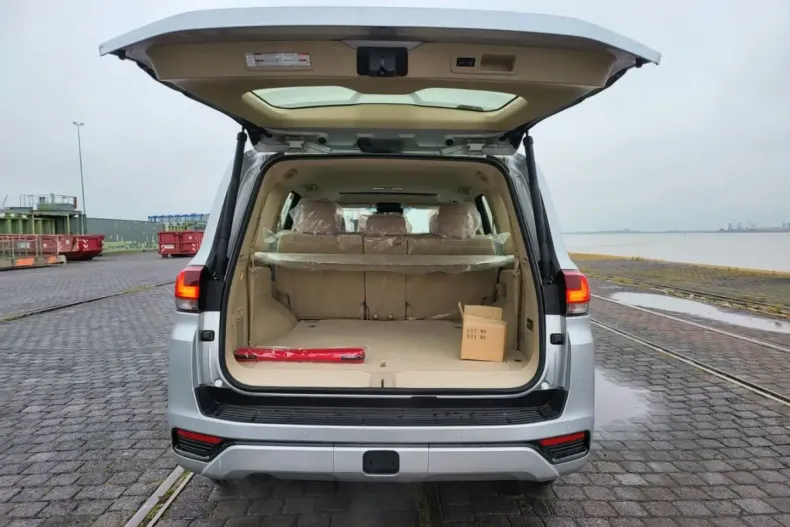 Toyota Land Cruiser din 2025 cu 7 km - oferta TOY109001 - foto 17