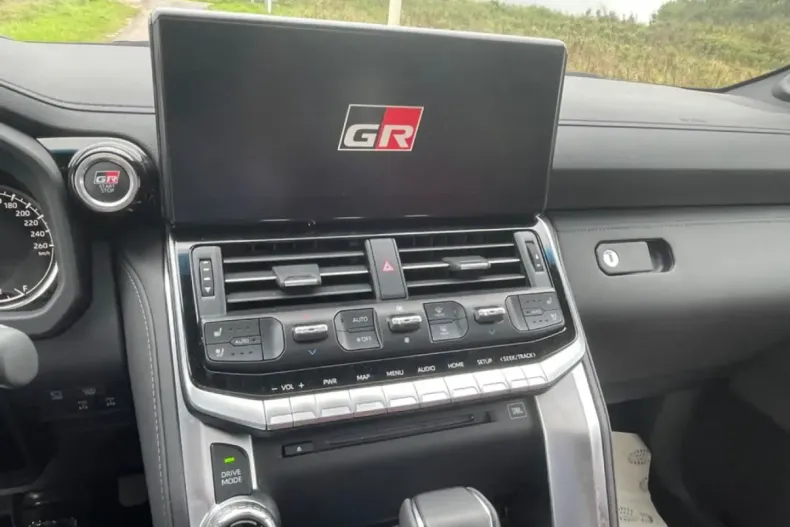 Toyota Land Cruiser din 2025 cu 50 km - oferta TOY109002 - foto 2