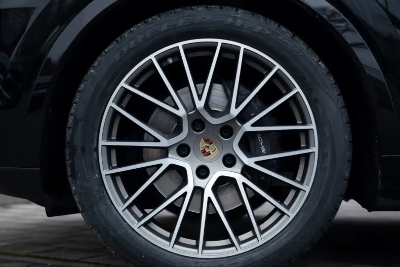 Porsche Cayenne din 2023 cu 30.500 km - oferta POR109003 - foto 6