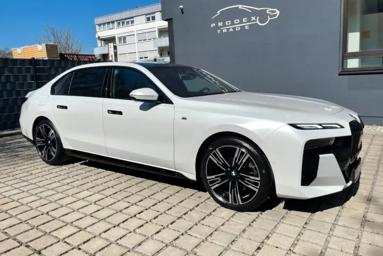 BMW 740 din 2024 cu 10.000 km - oferta BMW109004 - foto 3