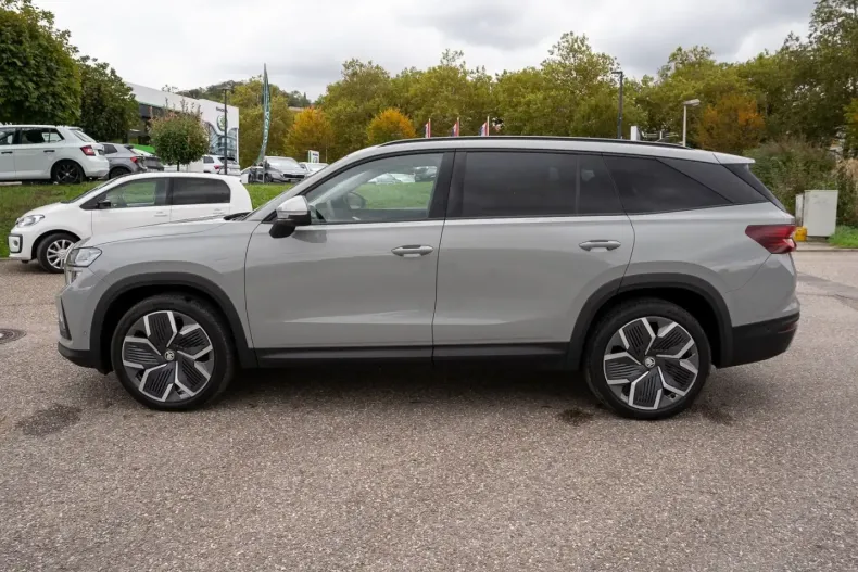 Skoda Kodiaq din 2024 cu 10.900 km - oferta SKO109015 - foto 2