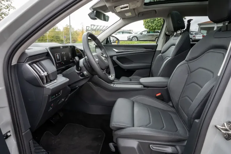 Skoda Kodiaq din 2024 cu 10.900 km - oferta SKO109015 - foto 6