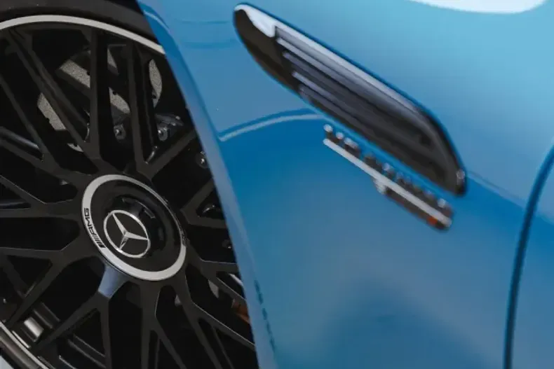 Mercedes-Benz SL 63 AMG din 2025 cu 50 km - oferta MER109020 - foto 5