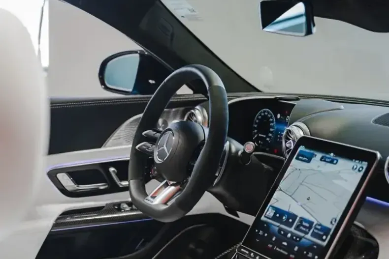 Mercedes-Benz SL 63 AMG din 2025 cu 50 km - oferta MER109020 - foto 14