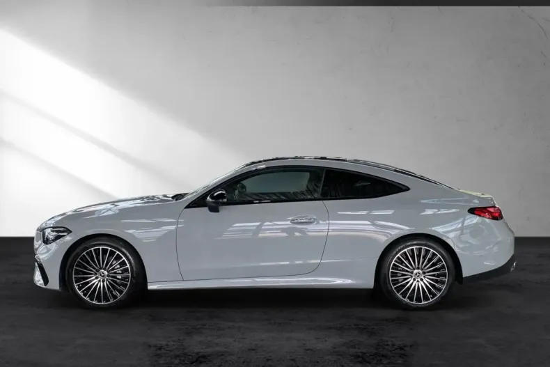 Mercedes-Benz CLE 300 din 2023 cu 5.996 km - oferta MER109021 - foto 3