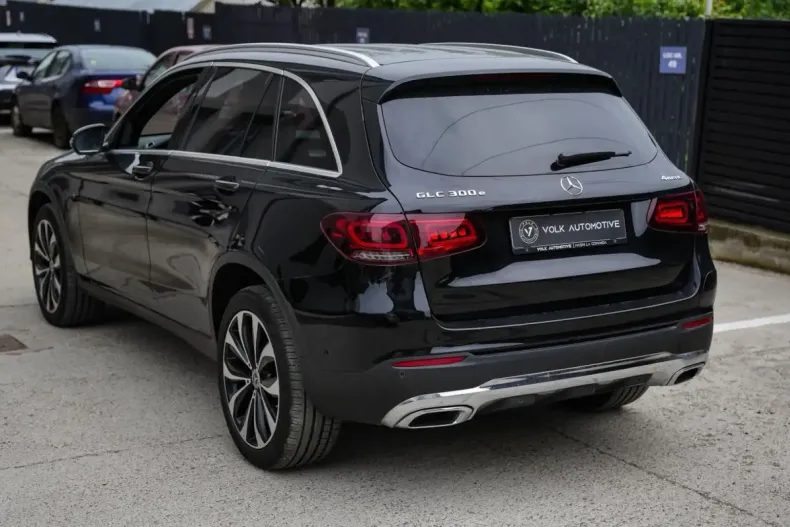 Mercedes-Benz GLC 300 din 2021 cu 35.300 km - oferta MER109040 - foto 6