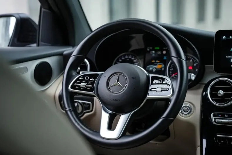 Mercedes-Benz GLC 300 din 2021 cu 35.300 km - oferta MER109040 - foto 8