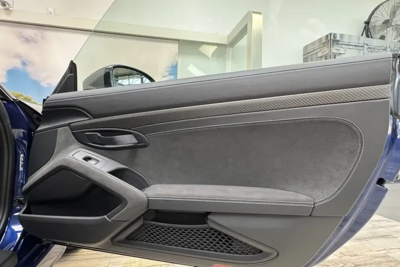 Porsche Cayman din 2023 cu 3.980 km - oferta POR109056 - foto 20