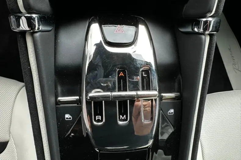 Ferrari Roma din 2023 cu 3.900 km - oferta FER109063 - foto 18