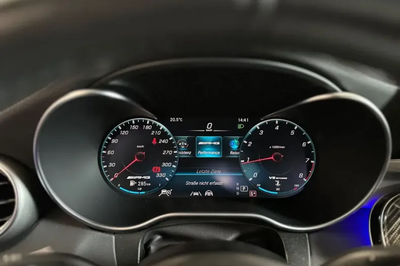 Mercedes-Benz GLC 63 AMG din 2022 cu 48.519 km - oferta MER109068 - foto 26