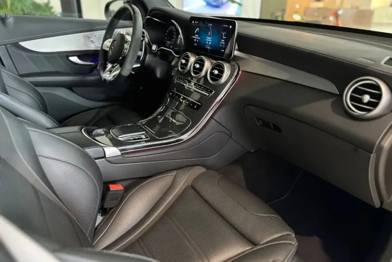 Mercedes-Benz GLC 63 AMG din 2022 cu 48.519 km - oferta MER109068 - foto 36