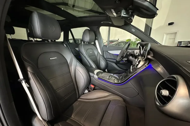 Mercedes-Benz GLC 63 AMG din 2022 cu 48.519 km - oferta MER109068 - foto 38