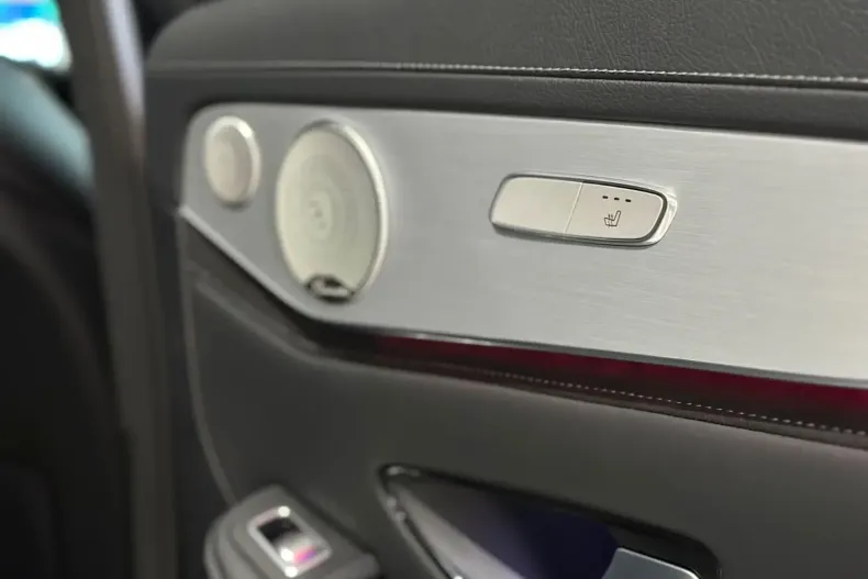 Mercedes-Benz GLC 63 AMG din 2022 cu 48.519 km - oferta MER109068 - foto 41