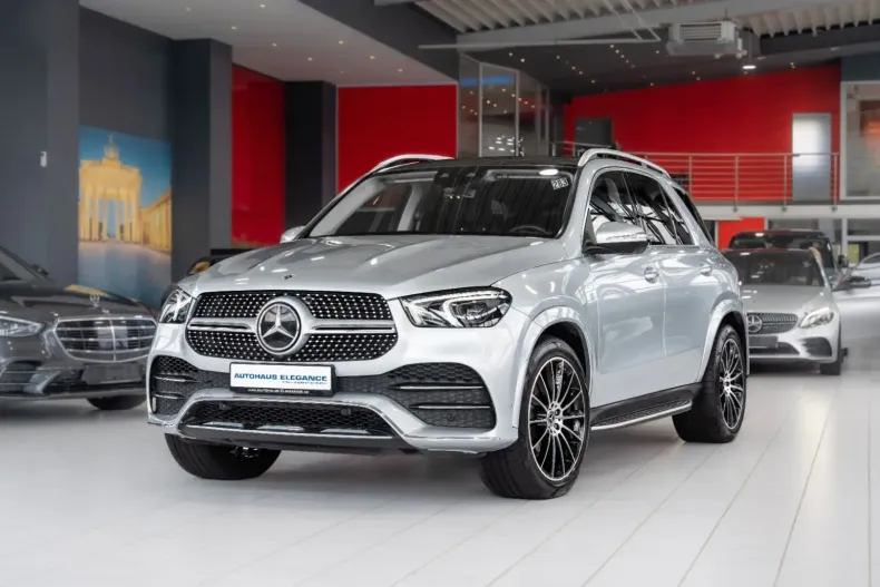 Mercedes-Benz GLE 400 din 2022 cu 63.517 km - oferta MER109069 - foto 1
