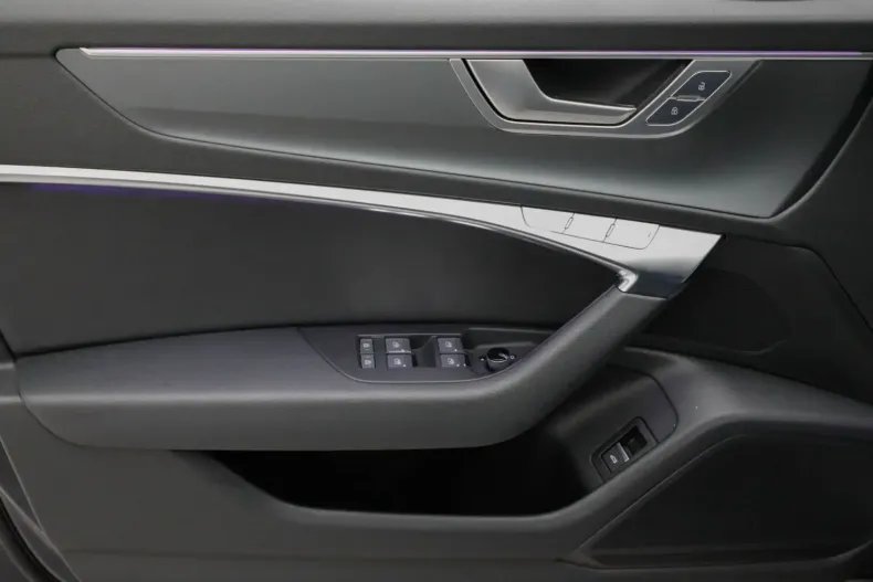 Audi A6 din 2024 cu 31.450 km - oferta AUD109090 - foto 14