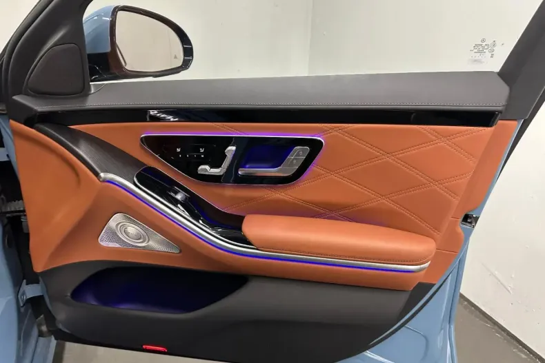 Mercedes-Benz S 680 din 2021 cu 25.900 km - oferta MER109106 - foto 19