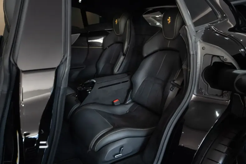 Ferrari Purosangue din 2024 cu 1.901 km - oferta FER109109 - foto 17