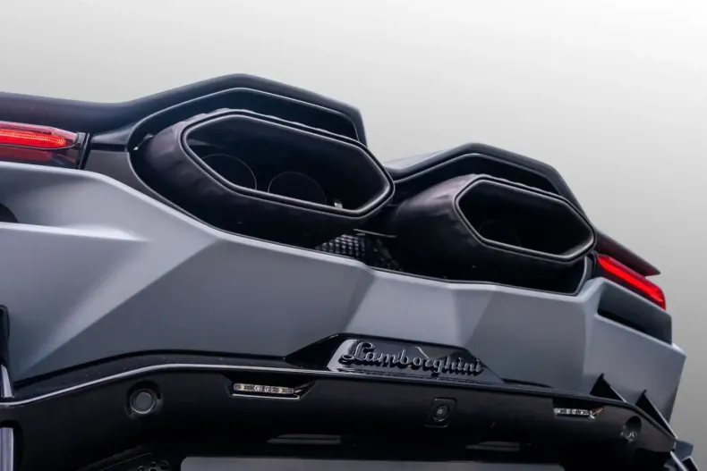 Lamborghini Revuelto din 2024 cu 9.999 km - oferta LAM109114 - foto 8