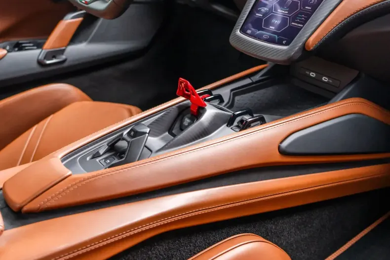 Lamborghini Revuelto din 2024 cu 9.999 km - oferta LAM109114 - foto 18